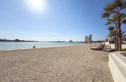 Palm Jumeirah Apartment | Ultra Luxury 2BD Beachfront & Panoramic Sea Views