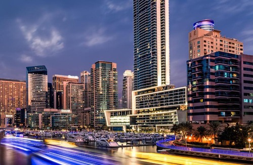 Dubai Marina Hotel | Vida Dubai Marina & Yacht Club