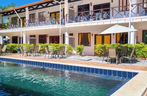 El Cerro Villa | Villa Junior # 4 w/Pool & Kitchen – Minutes from Manuel Antonio Beach