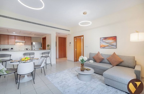 The Greens Apartment | Vogue | Al Dhafrah 2 Greens near Mall of Emirates