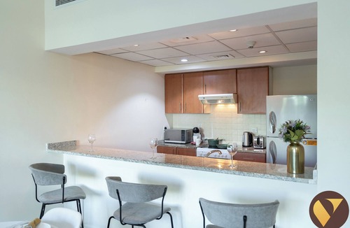 The Greens Apartment | Vogue | Al Dhafrah 2 Greens near Mall of Emirates