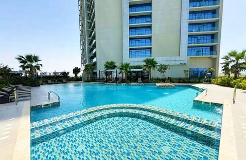 Sheikh Zayed Road Apartment | Vogue | Aykon City Business Bay near Metro Station