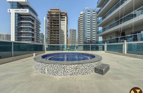 Business Bay Apartment | Vogue | Elite Business Bay Close to Downtown Dubai Mall