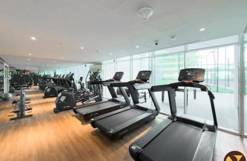 Al Barsha Apartment | Vogue Vacation Homes, Arjan Skyz by Danube near Miracle Garden, Studio Apartment with Balcony, Garden and City View, Access to all Amenities