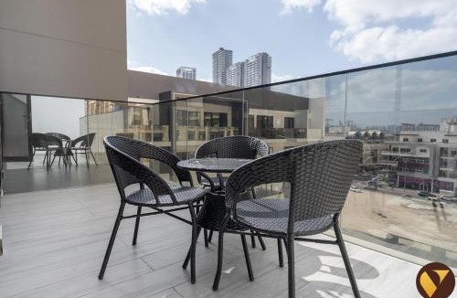 Jumeirah Village Circle Apartment | Vogue Vacation Homes, JVC Al Serh Residences Near Circle Mall, One Bedroom Apartment with Balcony and City View, Access to all Amenities
