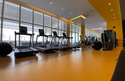 Jumeirah Village Triangle Apartment | Vogue Vacation Homes, Novotel Residences JVT near Springs Souk Mall, Studio Apartment with Balcony and City View, Access to all Amenities