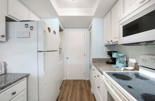 Shelter Cove Condo | Waterfront condo with walkable locale, central AC, washer dryer, & shared pool