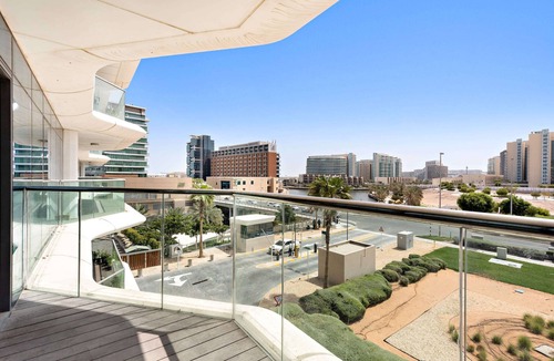 Al Raha Beach Apartment | Waterfront Studio with Pool & Gym in Al Raha Beach – Near Yas Island