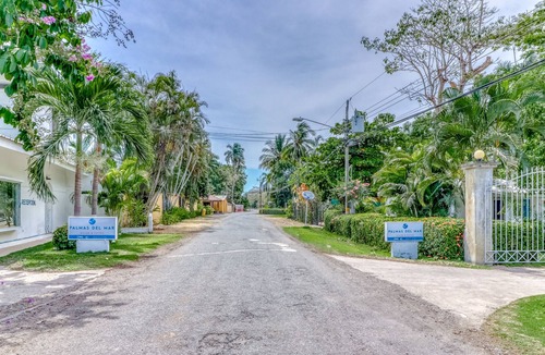 Puntarenas Apartment | Well-situated villa at beachfront property w/shared pool & gardens!