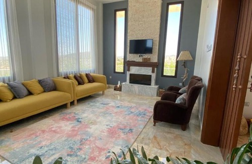 Sayq Ski Chalet | Zahret Al Roman