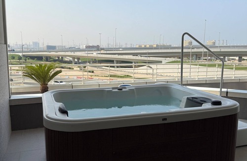 Jebel Ali Apartment | ZENstay - Modern 2BR in JLT - Near Marina, JBR and Metro