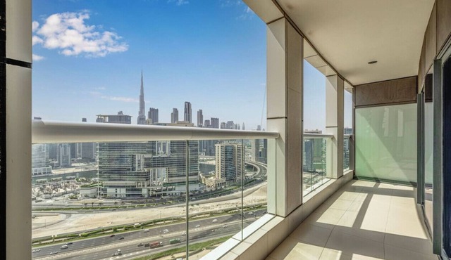 1-BR with Burj Khalifa View