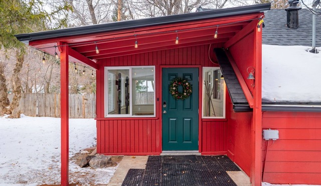 2-bedroom cabin in delightful Provo Canyon