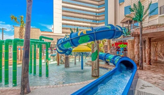 3 Family-Friendly Beachfront Units w/Ocean Views, Pools & Close to Attractions