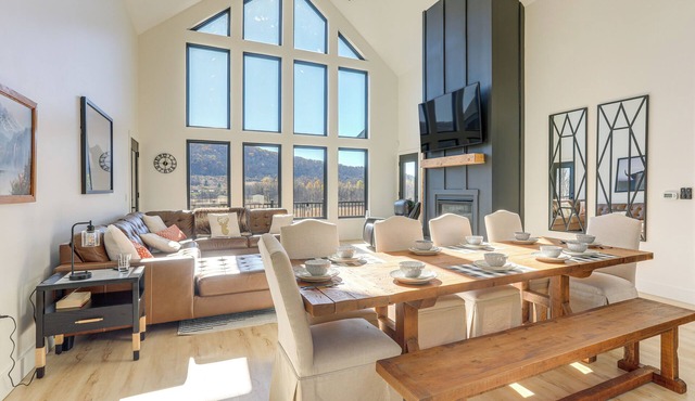 3 Mi to Holiday Valley: Mtn-View Home w/Patio