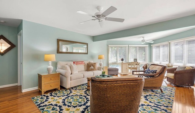 4689 Tennis Club Villa by Akers Ellis Rentals