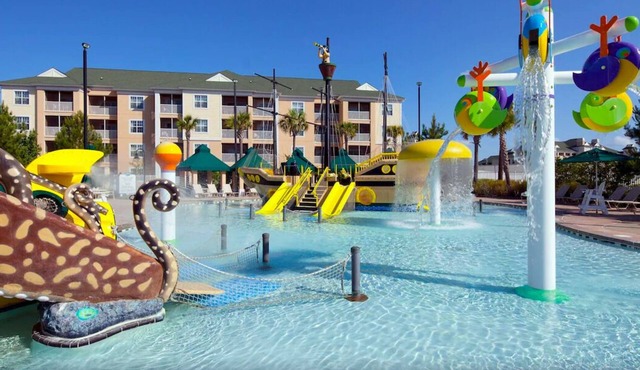 4th of July at Luxurious Sheraton Broadway Resort Villas