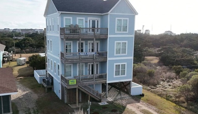 5-bedroom house with private pool, spa and elevator near Rodanthe Pier