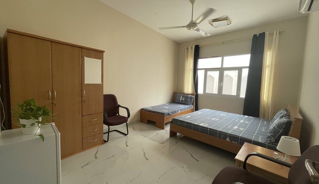 A cosy and comfortable room in very quite and old area of the city.