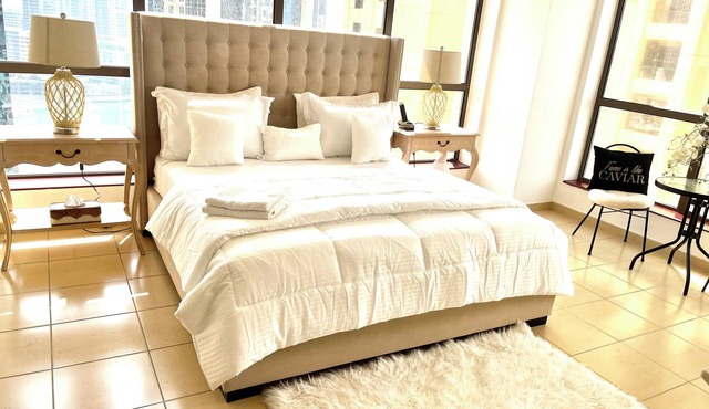 A Gorgeous Ensuite room only in a 2 bhk appt. With shared kitchen & living room.