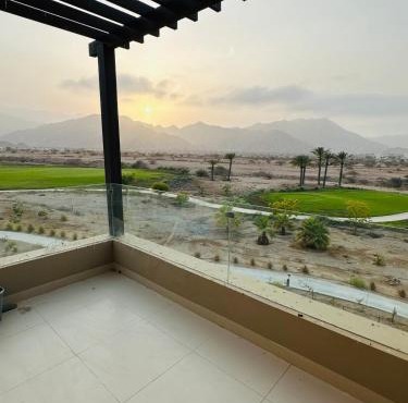 Amazing Golf & Sea View