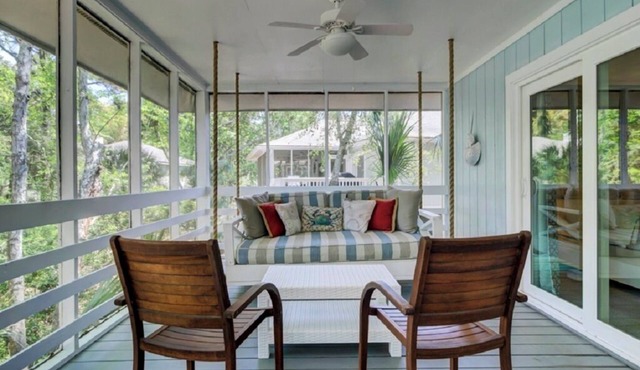 Award-Winning Resort Amenities | Twin Oaks 48