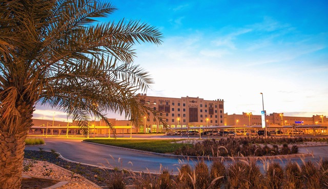 Ayla Bawadi Hotel & Mall