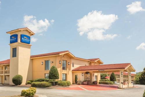 Baymont by Wyndham Greenville Woodruff Rd