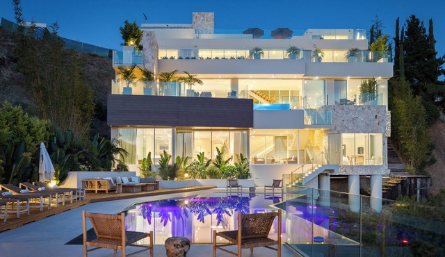 Blue Lagoon: Ultra-Luxury View Estate Steps from the Sunset Strip