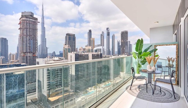 Burj Khalifa Views, Prime Location, 1BDR Apt, Damac Vera Residences