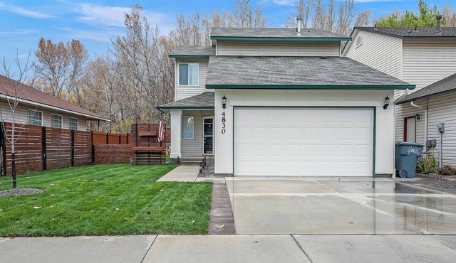 Charming 3 bed 2 1/2 bath w/garage. Located on Boise Greenbelt & river.