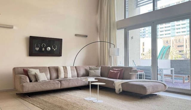 Chic Townhouse | Beach, Pool & Kayak Access