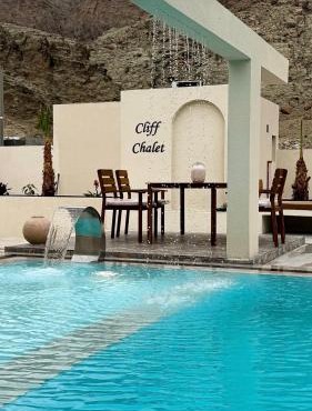 Cliff Chalet-Amrat