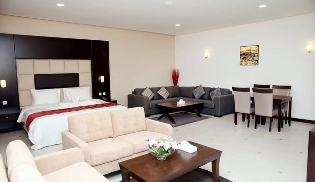 Cozy 1-bedroom apartment in lovely Salalah with fitness room