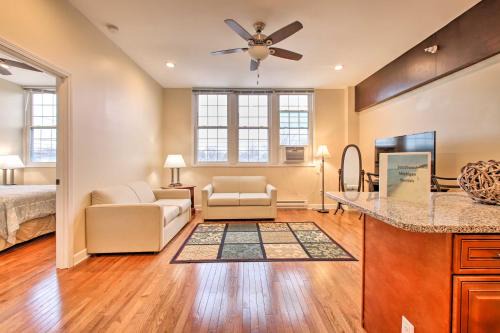 Cozy Couples’ Getaway < 2 Mi to Lake Michigan!