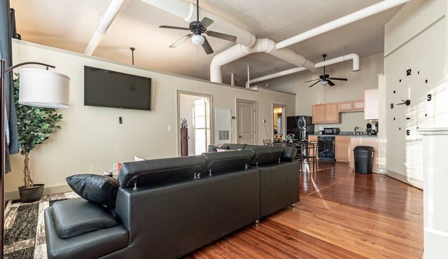 Cozy Loft (A) near the Heart of Clemson🐯