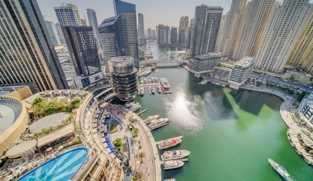 Decadent 2BR in The Address Residences Dubai Marina by Deluxe Holiday Homes