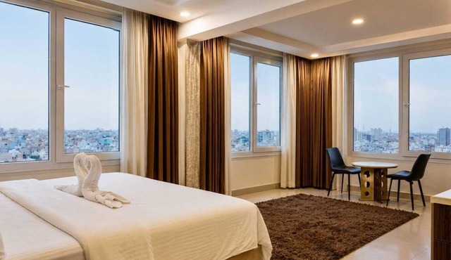 Diamond Star Hotel