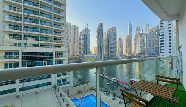DreamLike Full Pool & Marina View Apartment Dubai