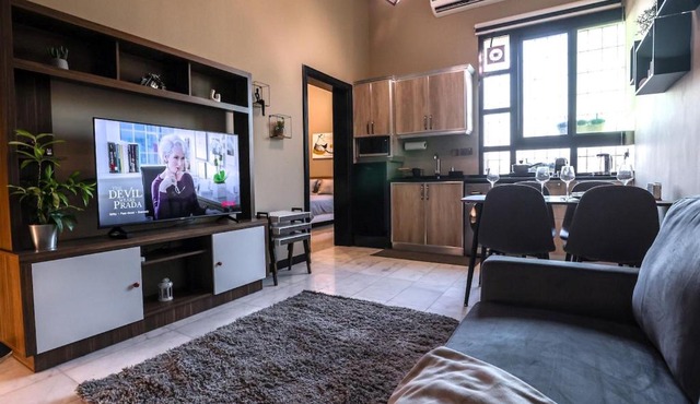 Elegant, Cosy & Chic 1bedroom Apt in perfect location!