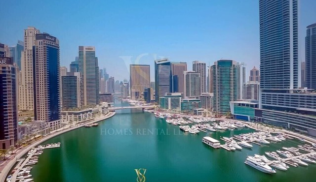Everyday free housekeeping provided, marina view