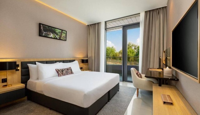 Executive Suite Near Mushrif Park