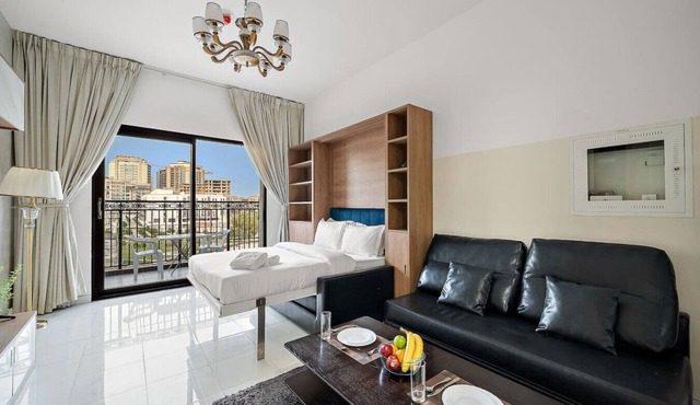 FIRST CLASS | Studio | Elegant Escape | Cozy Luxe
