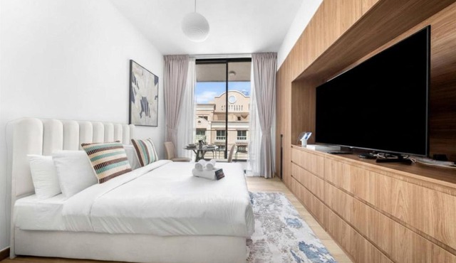 Free housekeeping visits during your stay - StayShort - JVC Studio for 2 people with a Pool and Gym