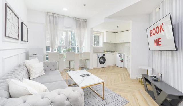 Free housekeeping visits during your stay - StayShort - Prime 2BR Retreat in JLT that Sleeps 4