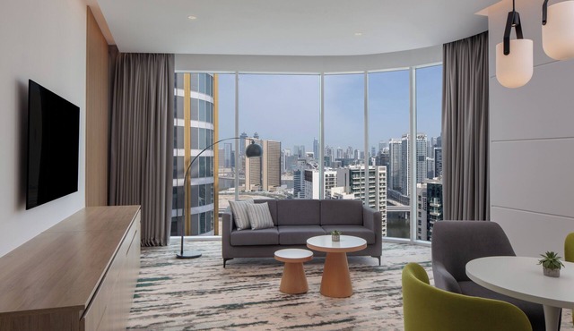 Holiday Inn Dubai Business Bay by IHG