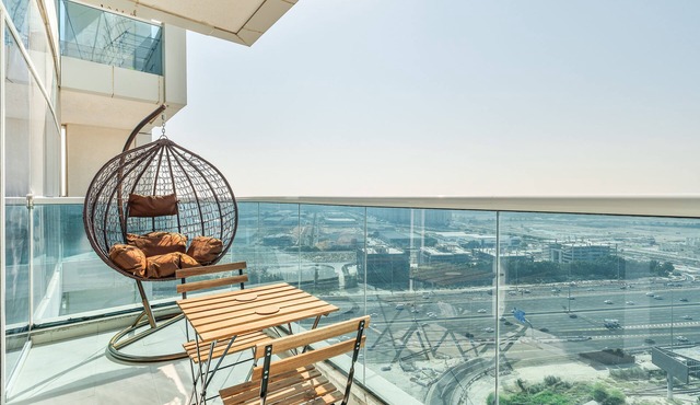 Hybrid Chic Living: Luxury-Comfort-Productivity in enchanting Dubai
