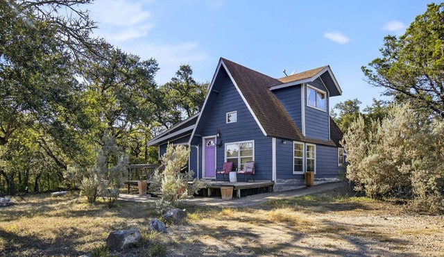 Kind Of Blue - A Hill Country Cottage