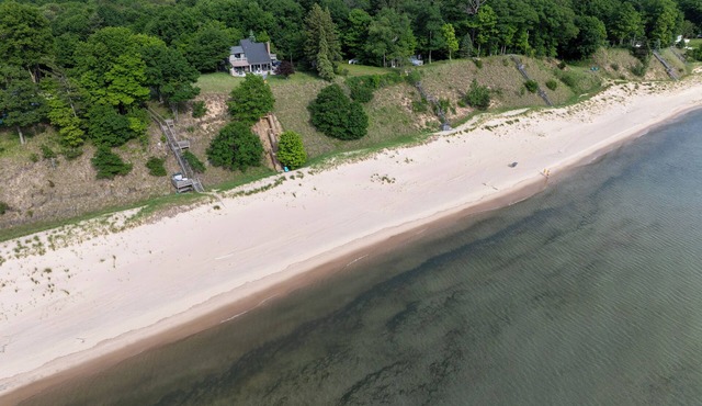 Lake Michigan Beachfront | Private Beach + Hot Tub