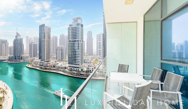 LUX Contemporary Suite Marina View 3